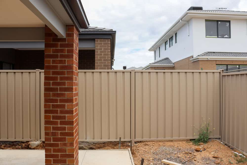 What Are My Rights When My Neighbor Owns the Wall I Want to Paint Kingston upon thames?